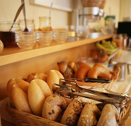 Gaeste- Und Vitalhaus Sauer