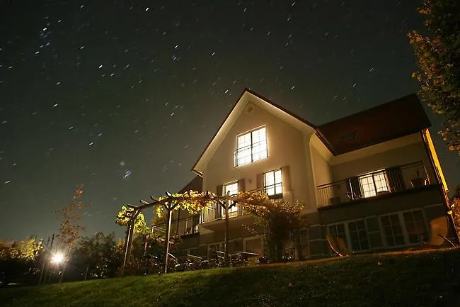 Gaeste- Und Vitalhaus Sauer Bed & Breakfast Kitzeck im Sausal